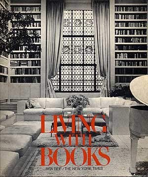 Living with books;: 118 designs for homes and offices