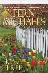LARGE PRINT - Home Free by Fern Michaels (Paperback)