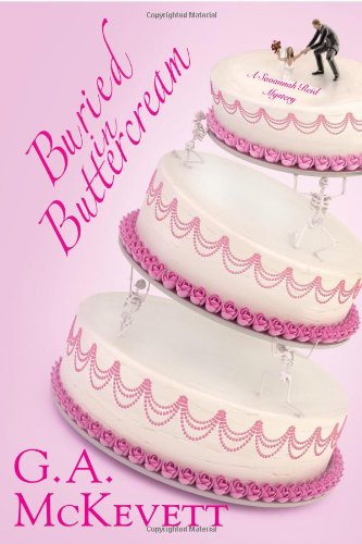Buried in Buttercream (A Savannah Reid Mystery)