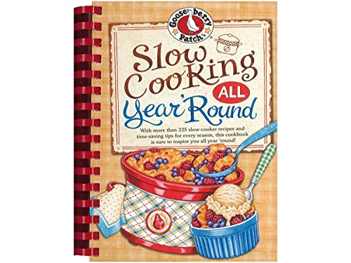 Slow Cooking All Year 'Round: More than 225 of our favorite recipes for the slow cooker, plus time-saving tricks & tips for everyone's favorite kitchen helper! (Everyday Cookbook Collection)